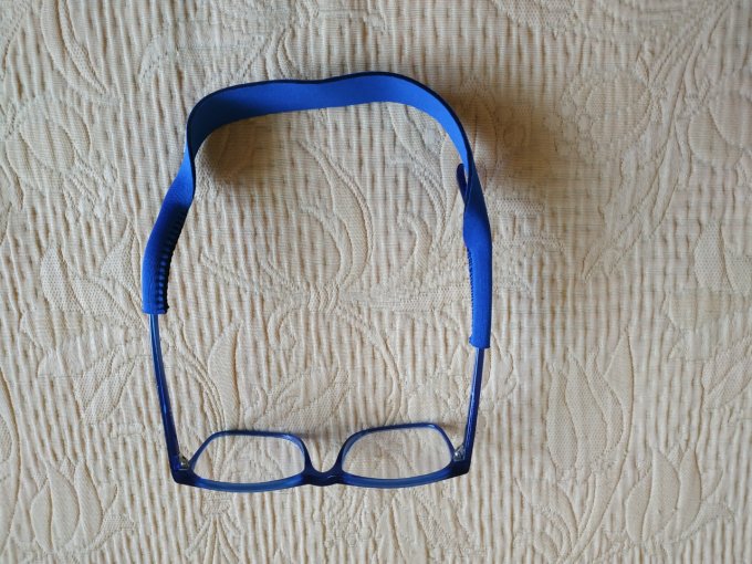 Attache-lunettes néoprène